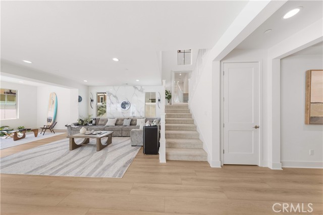 Detail Gallery Image 12 of 75 For 168 Somera, Irvine,  CA 92602 - 5 Beds | 4 Baths