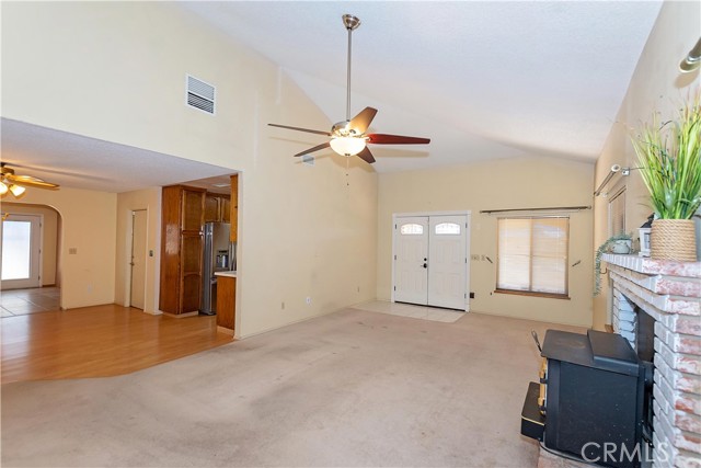 Detail Gallery Image 4 of 45 For 11043 Rome Beauty Dr, California City,  CA 93505 - 3 Beds | 2 Baths