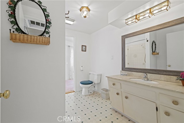 Detail Gallery Image 30 of 53 For 2272 Colmena St, La Canada Flintridge,  CA 91011 - 4 Beds | 2 Baths