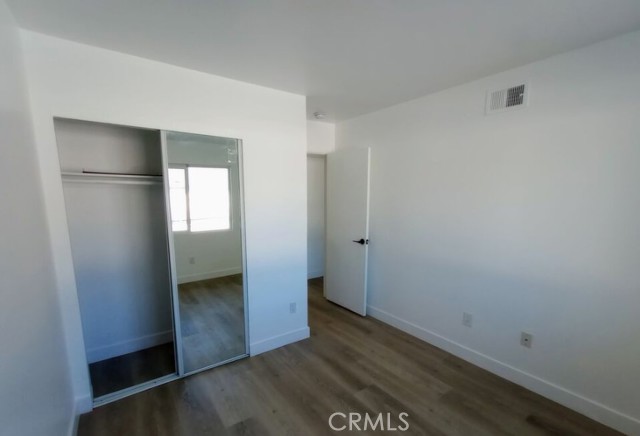 Detail Gallery Image 11 of 12 For 19221 Sherman Way #18,  Reseda,  CA 91335 - 3 Beds | 3 Baths