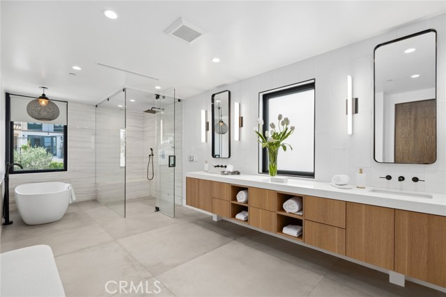 Detail Gallery Image 30 of 53 For 504 Hazel Dr, Corona Del Mar,  CA 92625 - 4 Beds | 3/1 Baths