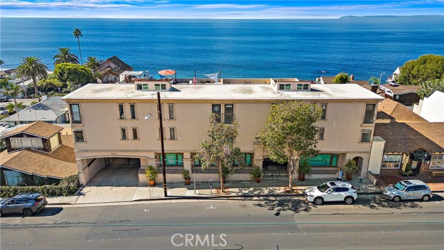 2037 Coast Hwy, Laguna Beach CA: https://media.crmls.org/medias/d125b633-1489-4736-9a23-3bca2026554c.jpg