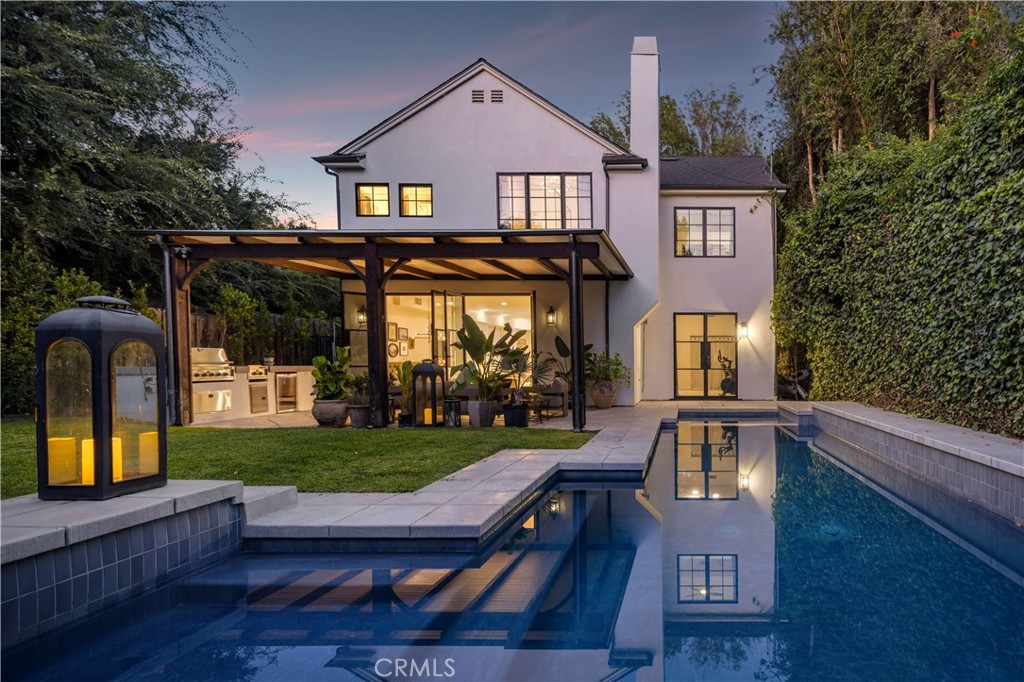 4223 Gentry Avenue — Tudor