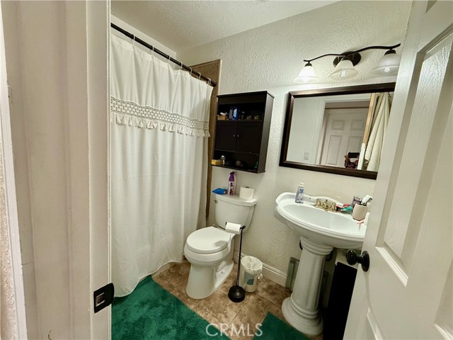 Detail Gallery Image 39 of 42 For 2172 Kellogg Ave, Corona,  CA 92879 - 3 Beds | 2 Baths