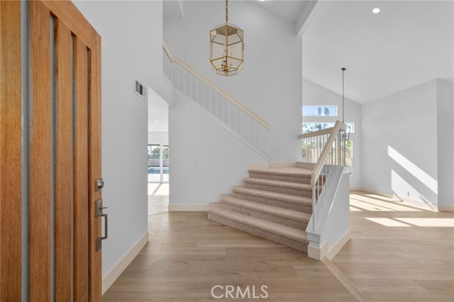 Detail Gallery Image 5 of 35 For 3017 W Meyers, San Bernardino,  CA 92407 - 6 Beds | 3 Baths