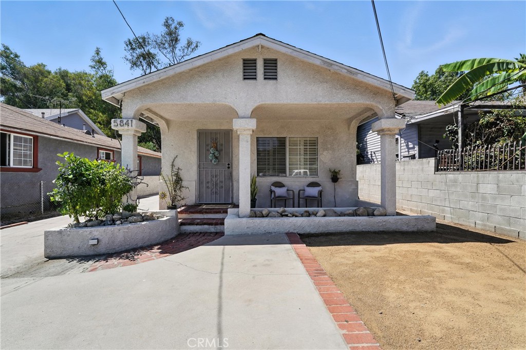 5841 Arroyo Drive