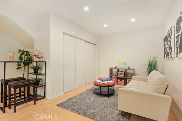 2708 Ardmore Avenue, Manhattan Beach, California 90266, 3 Bedrooms Bedrooms, ,1 BathroomBathrooms,Residential,Sold,Ardmore,SB22030009