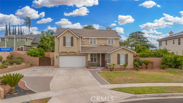 Detail Gallery Image 1 of 75 For 325 Deodar St, Redlands,  CA 92374 - 6 Beds | 4 Baths