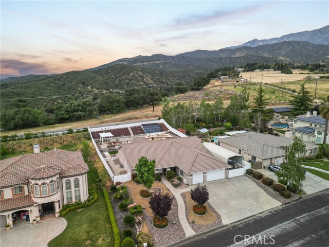 Detail Gallery Image 4 of 75 For 38256 Wild Poppy, Yucaipa,  CA 92399 - 4 Beds | 3 Baths