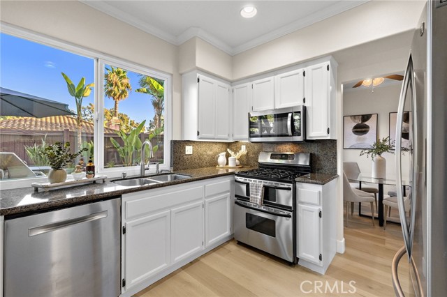 Detail Gallery Image 4 of 56 For 38 via Brida, Rancho Santa Margarita,  CA 92688 - 4 Beds | 2/1 Baths