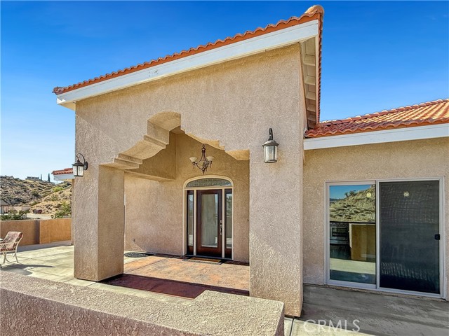 57466 Buena Suerte Road, Yucca Valley CA: https://media.crmls.org/medias/d128987b-ee4a-40cf-b8ef-d28fc2823532.jpg