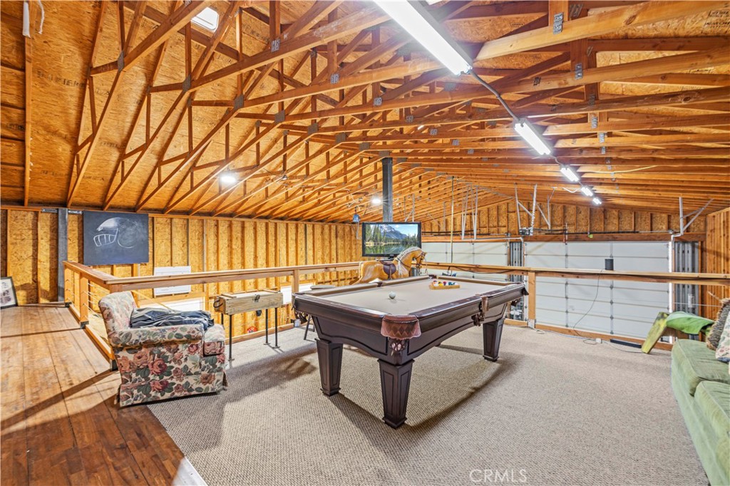 https://media.crmls.org/medias/d12902a6-1e56-438e-a045-4cb66cacf897.jpg?preset=X-Large
