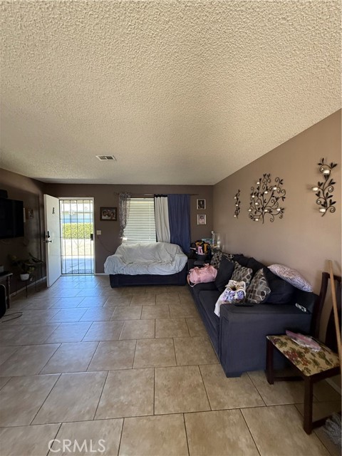 15165 Joy Street, Lake Elsinore CA: https://media.crmls.org/medias/d1294b02-9585-4fe9-86f3-995dccde17c9.jpg