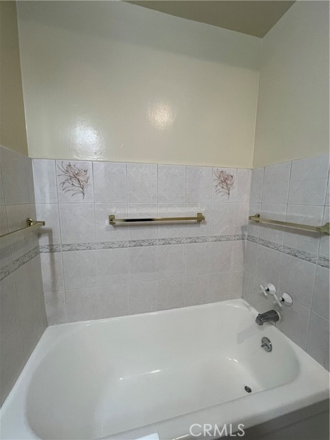Detail Gallery Image 28 of 38 For 1933 S Corning St, Los Angeles,  CA 90034 - 2 Beds | 1 Baths