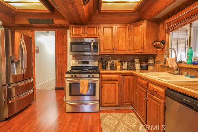 14415 Erie, Apple Valley CA: https://media.crmls.org/medias/d12b00af-1d6e-445d-8e90-cf380cb5cfe3.jpg