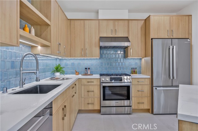 2420 Ives Lane, Redondo Beach, California 90278, 4 Bedrooms Bedrooms, ,3 BathroomsBathrooms,Residential,For Sale,Ives,SB25133700