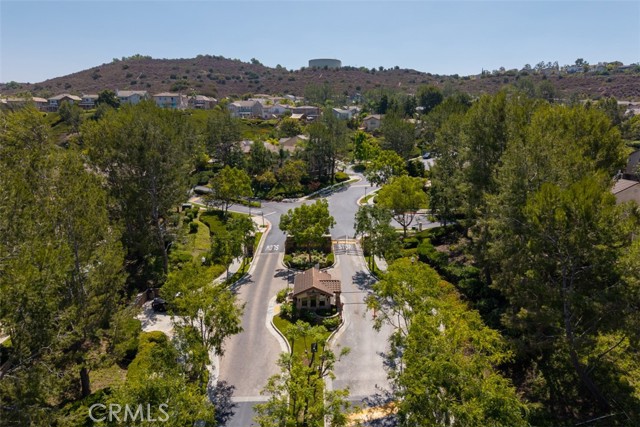 2889 Muir Trail Drive, Fullerton CA: https://media.crmls.org/medias/d12d9de0-7841-469d-a7f2-76a00b58749e.jpg