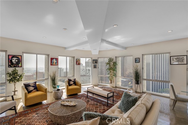 Detail Gallery Image 6 of 44 For 800 W 1st, Los Angeles,  CA 90012 - 2 Beds | 2/1 Baths