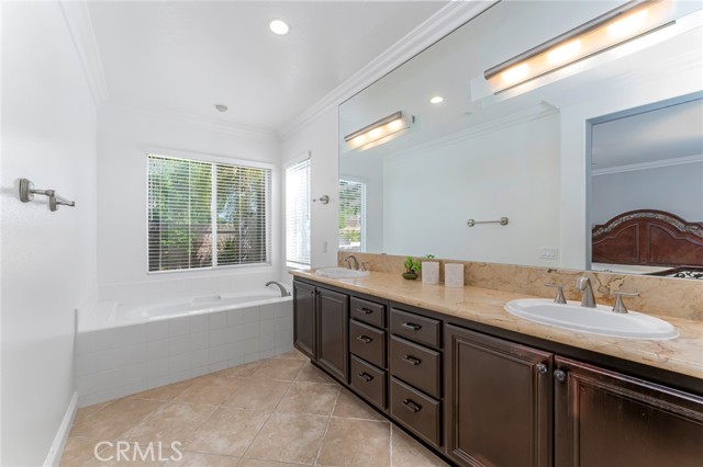 540 Boxcar Lane, Brea CA: https://media.crmls.org/medias/d12ebb3a-6500-4a4f-81e9-a45efb827e82.jpg