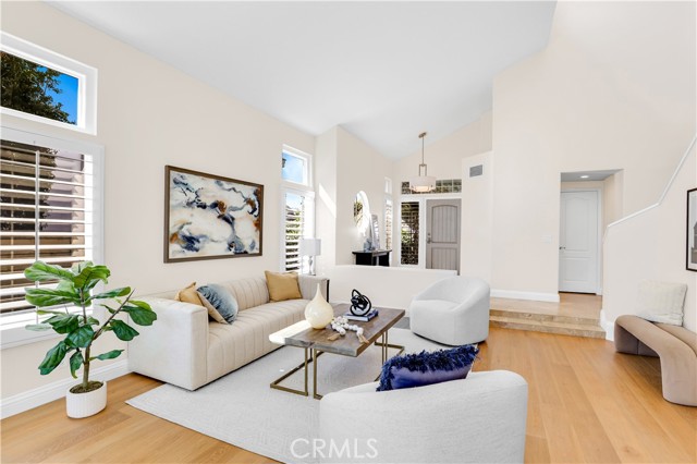 Detail Gallery Image 8 of 59 For 10 Glastonbury, Laguna Niguel,  CA 92677 - 4 Beds | 3/1 Baths