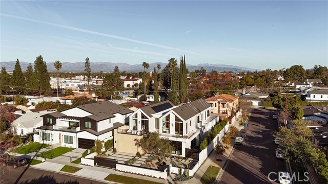 Detail Gallery Image 43 of 46 For 5004 Enfield, Encino,  CA 91316 - 5 Beds | 6 Baths