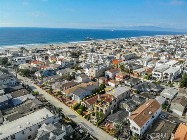 341 4th Street, Manhattan Beach, California 90266, 2 Bedrooms Bedrooms, ,1 BathroomBathrooms,Residential,Sold,4th,SB22011102
