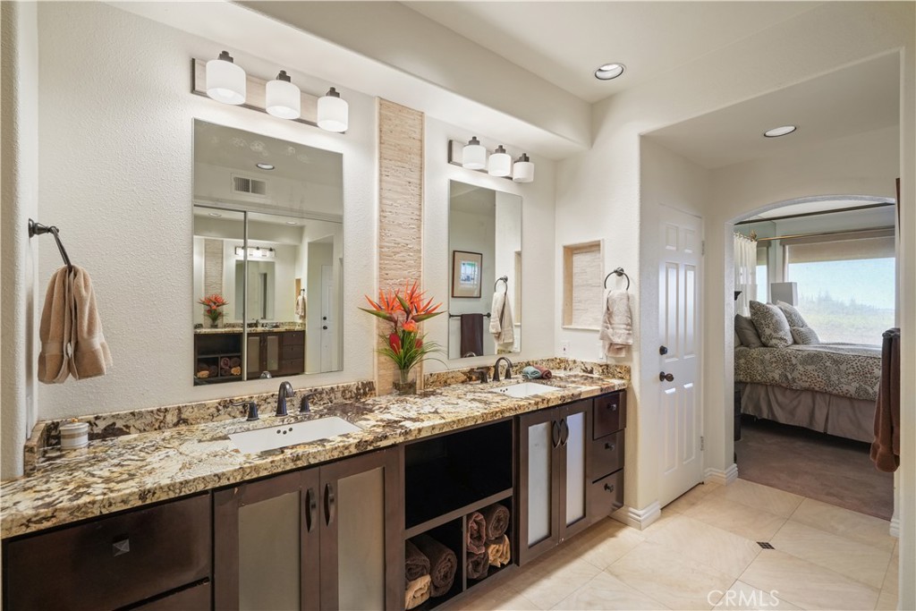 D131abd8 1378 407e B335 C0b75c3d05c8