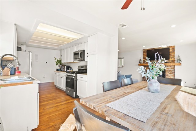 Detail Gallery Image 13 of 34 For 14802 Sunnydale, Lake Hughes,  CA 93532 - 3 Beds | 2 Baths