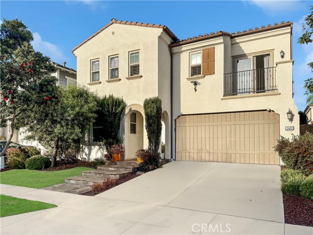 Detail Gallery Image 1 of 19 For 19402 Snowdon Ln, Huntington Beach,  CA 92646 - 4 Beds | 3 Baths
