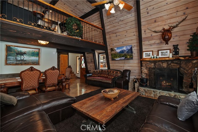Detail Gallery Image 14 of 50 For 764 Crestwood, Big Bear Lake,  CA 92315 - 2 Beds | 2 Baths