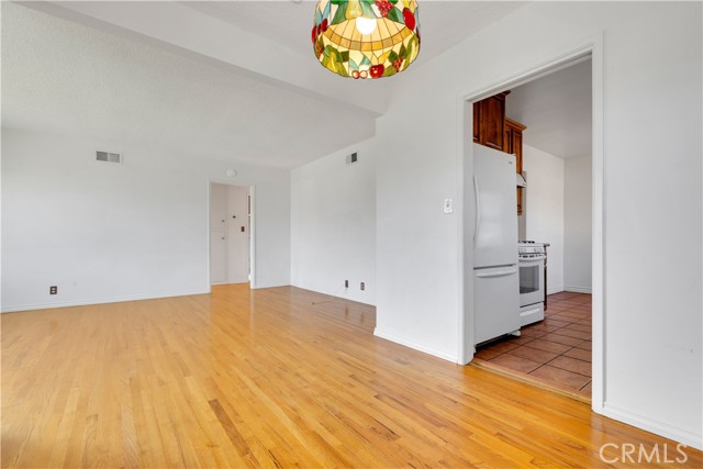 3242 Heglis Avenue, Rosemead CA: https://media.crmls.org/medias/d133366b-1632-4f4a-9a1b-1da708cbc53e.jpg