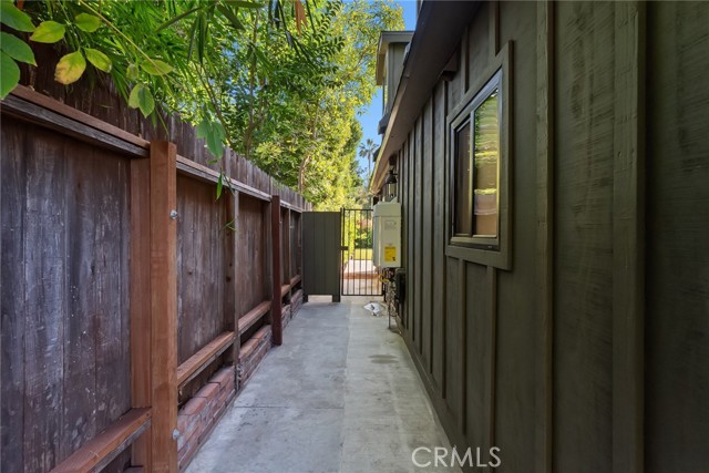 Detail Gallery Image 35 of 39 For 6200 Woodlake Ave, Woodland Hills,  CA 91367 - 3 Beds | 2 Baths