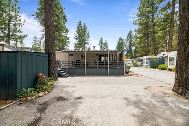 Detail Gallery Image 3 of 27 For 475 Thrush Dr #58,  Big Bear Lake,  CA 92315 - 1 Beds | 1 Baths