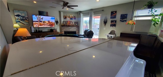 6683 Sherman Hoyt Avenue, 29 Palms CA: https://media.crmls.org/medias/d134982a-562a-447d-a5ce-a90bbcf5bda7.jpg