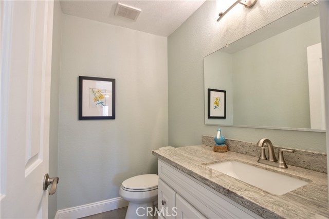 Detail Gallery Image 33 of 57 For 40581 via Amapola, Murrieta,  CA 92562 - 3 Beds | 2/1 Baths