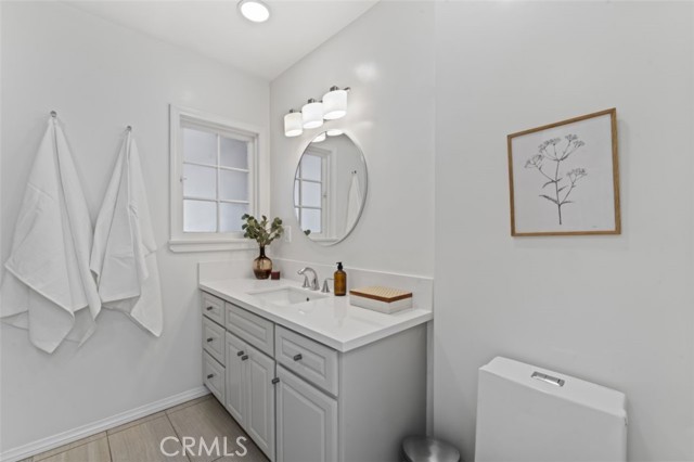 Detail Gallery Image 23 of 44 For 17008 Hartland St, Lake Balboa,  CA 91406 - 4 Beds | 2 Baths