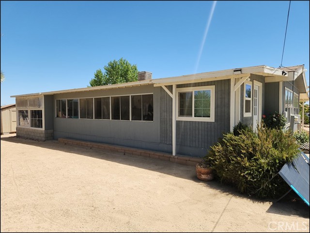 Detail Gallery Image 13 of 50 For 4000 Shepherd Rd, Phelan,  CA 92371 - 3 Beds | 2 Baths