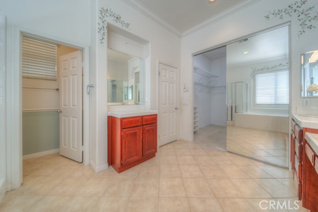 42133 Wagon Wheel Lane, Murrieta CA: https://media.crmls.org/medias/d1369b12-e6d9-4bd8-b9bd-6f718c103b48.jpg