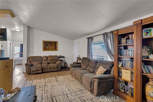 Detail Gallery Image 4 of 19 For 5800 Hamner Ave #148,  Corona,  CA 91752 - 3 Beds | 2 Baths