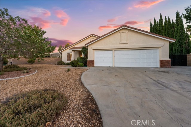 Detail Gallery Image 4 of 36 For 4652 Starstone Ct, Palmdale,  CA 93551 - 3 Beds | 2 Baths