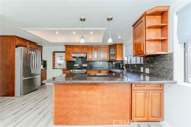 Detail Gallery Image 6 of 46 For 2032 W 231st St, Torrance,  CA 90501 - 4 Beds | 3 Baths