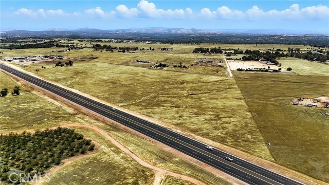 5112 Power House Hill Road, Oroville CA: https://media.crmls.org/medias/d1386680-c460-47fc-97ea-35edca975544.jpg