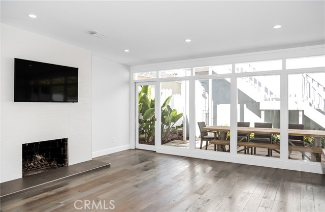 525 21st St, Manhattan Beach, California 90266, 3 Bedrooms Bedrooms, ,1 BathroomBathrooms,Residential,For Sale,21st St,SB25020966