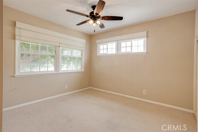 Detail Gallery Image 22 of 35 For 1906 Amber Ln, Burbank,  CA 91504 - 3 Beds | 1 Baths