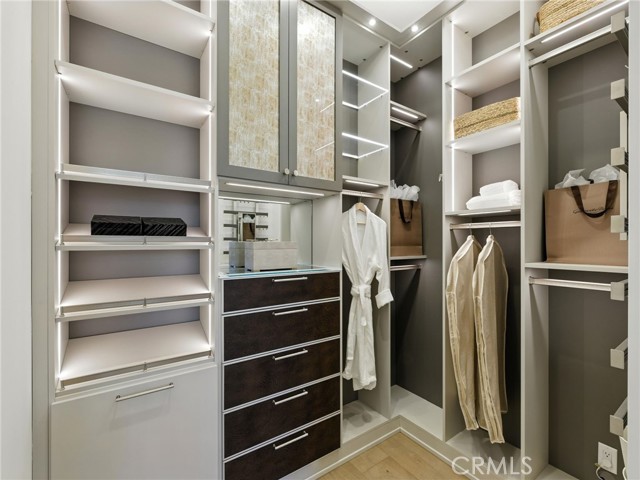 Image 30 of 52 For 533 Big Sur  