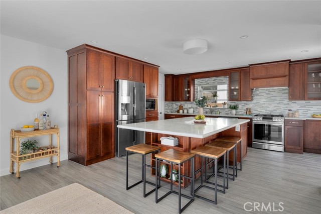5545 Konya Drive, Torrance CA: https://media.crmls.org/medias/d13aa471-bf6f-4edd-8b32-d60442b24053.jpg