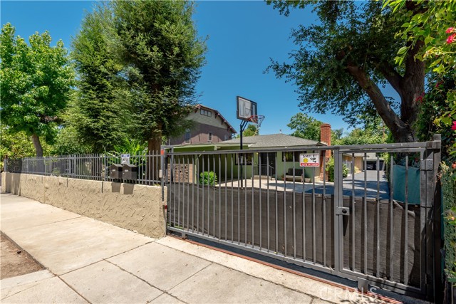 4450 Matilija AVE