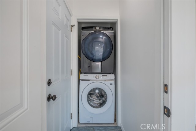 9830 Foothill Boulevard, Sylmar CA: https://media.crmls.org/medias/d13e0dae-c5a1-47f0-9d83-0f0743867034.jpg