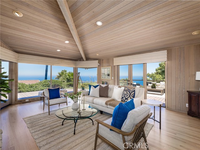 3423 Newridge Drive, Rancho Palos Verdes CA: https://media.crmls.org/medias/d13ea46b-bffd-4c23-b49f-7cd7f2f4c161.jpg