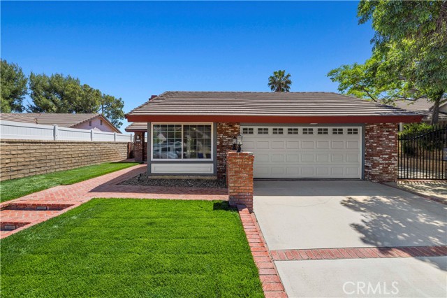 Detail Gallery Image 3 of 38 For 31332 Cherry Dr, Castaic,  CA 91384 - 3 Beds | 2 Baths